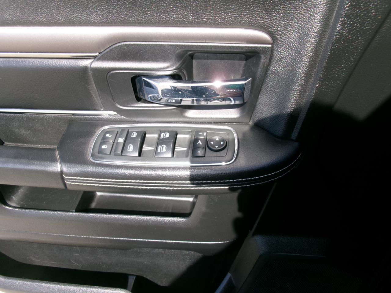 RAM 1500 Sport Quad Cab 4WD 2013