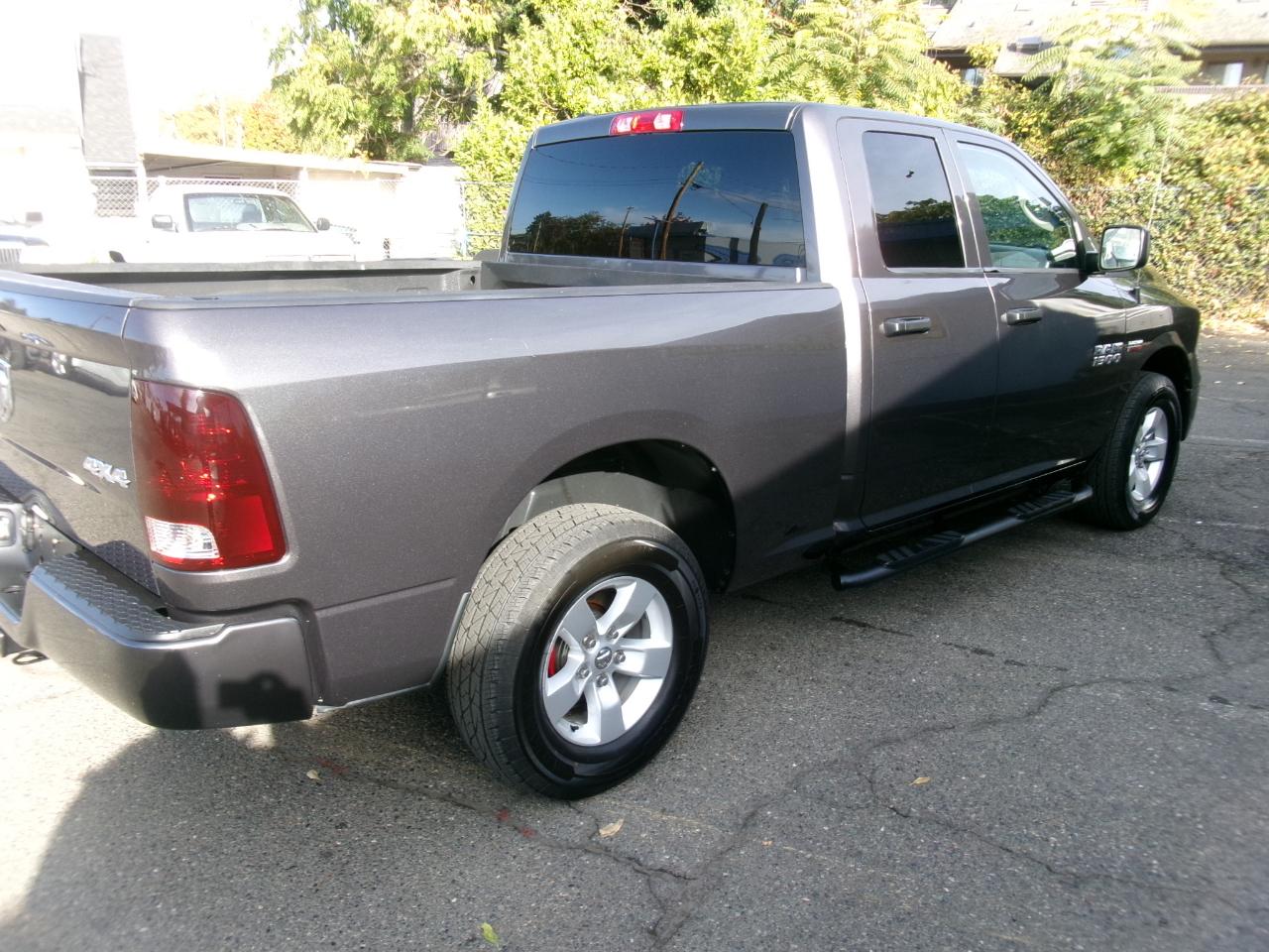 RAM 1500 Tradesman Quad Cab 4WD 2014