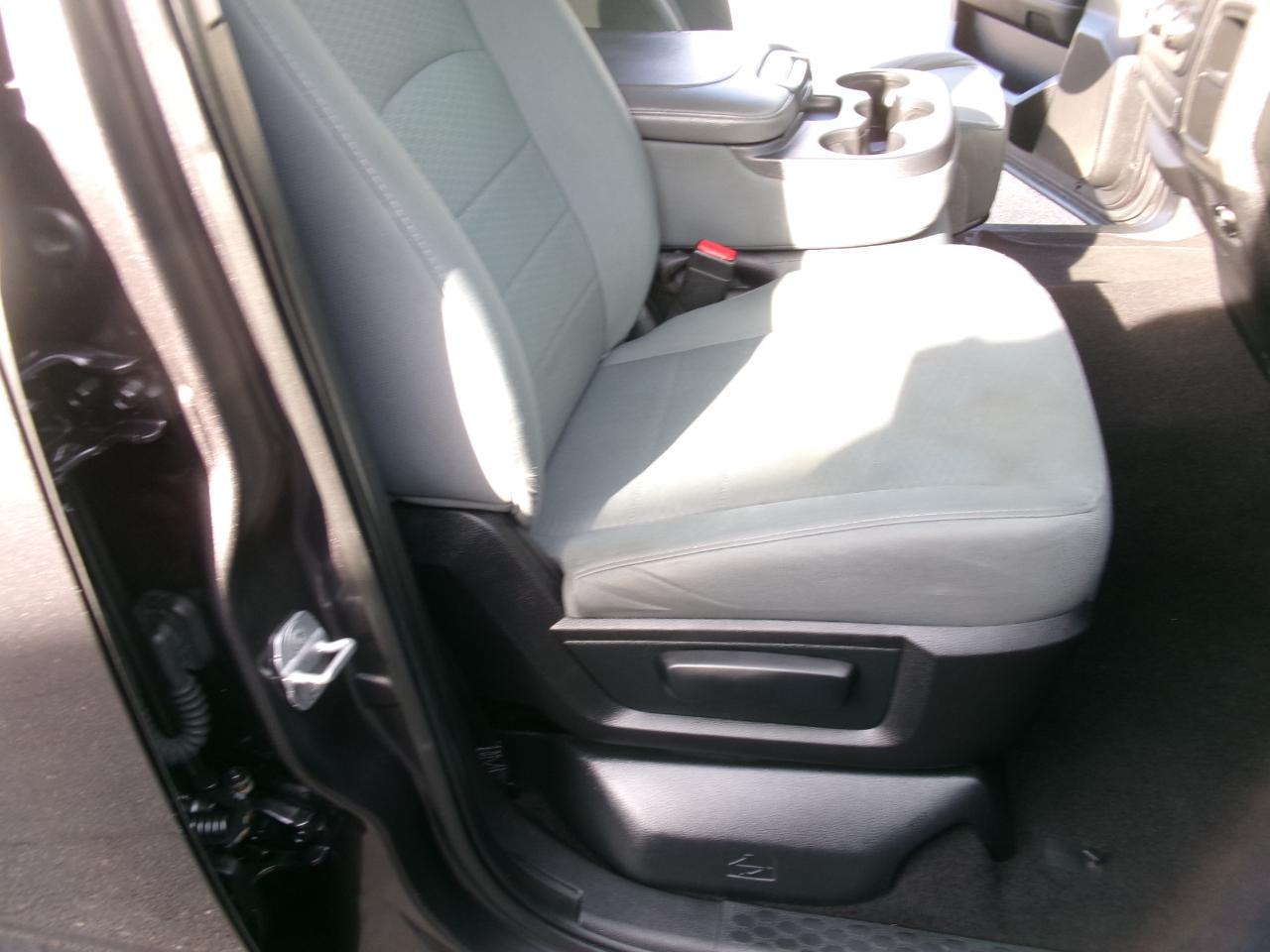 RAM 1500 Tradesman Quad Cab 4WD 2014
