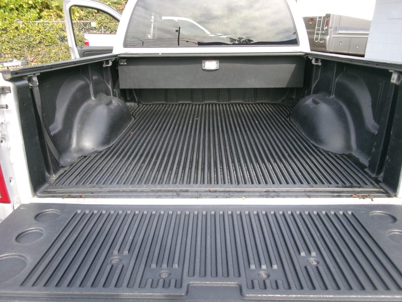 Dodge Ram 1500 Quad Cab Short Bed 4WD 2002