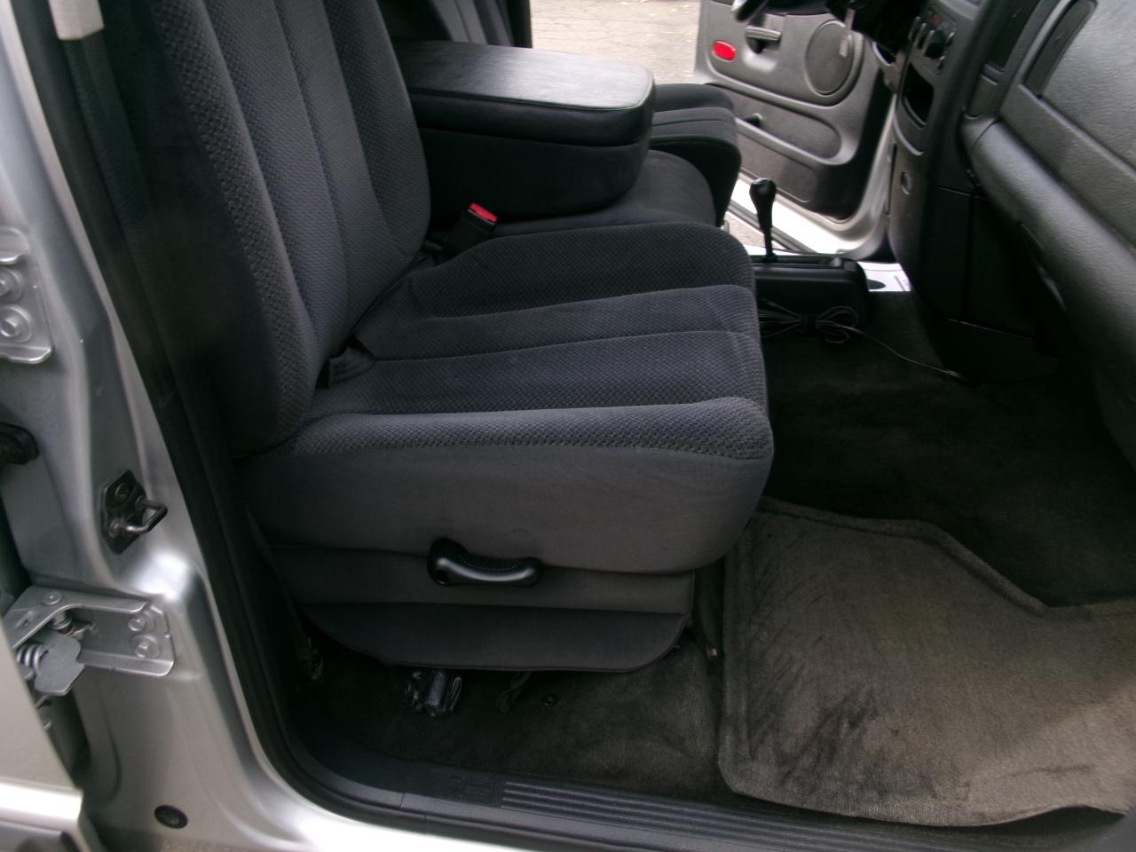 Dodge Ram 1500 Quad Cab Short Bed 4WD 2002