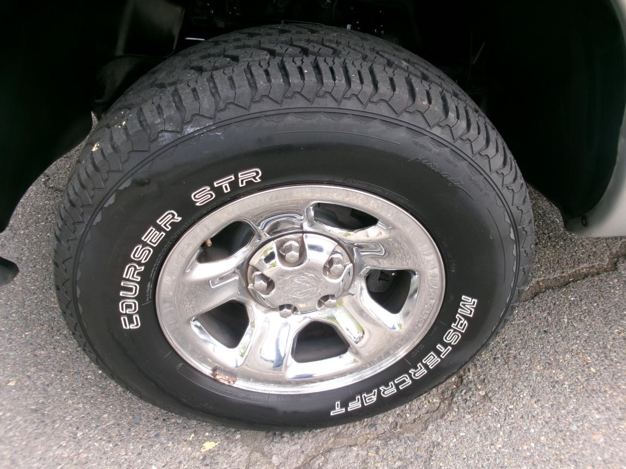 Dodge Ram 1500 Quad Cab Short Bed 4WD 2002