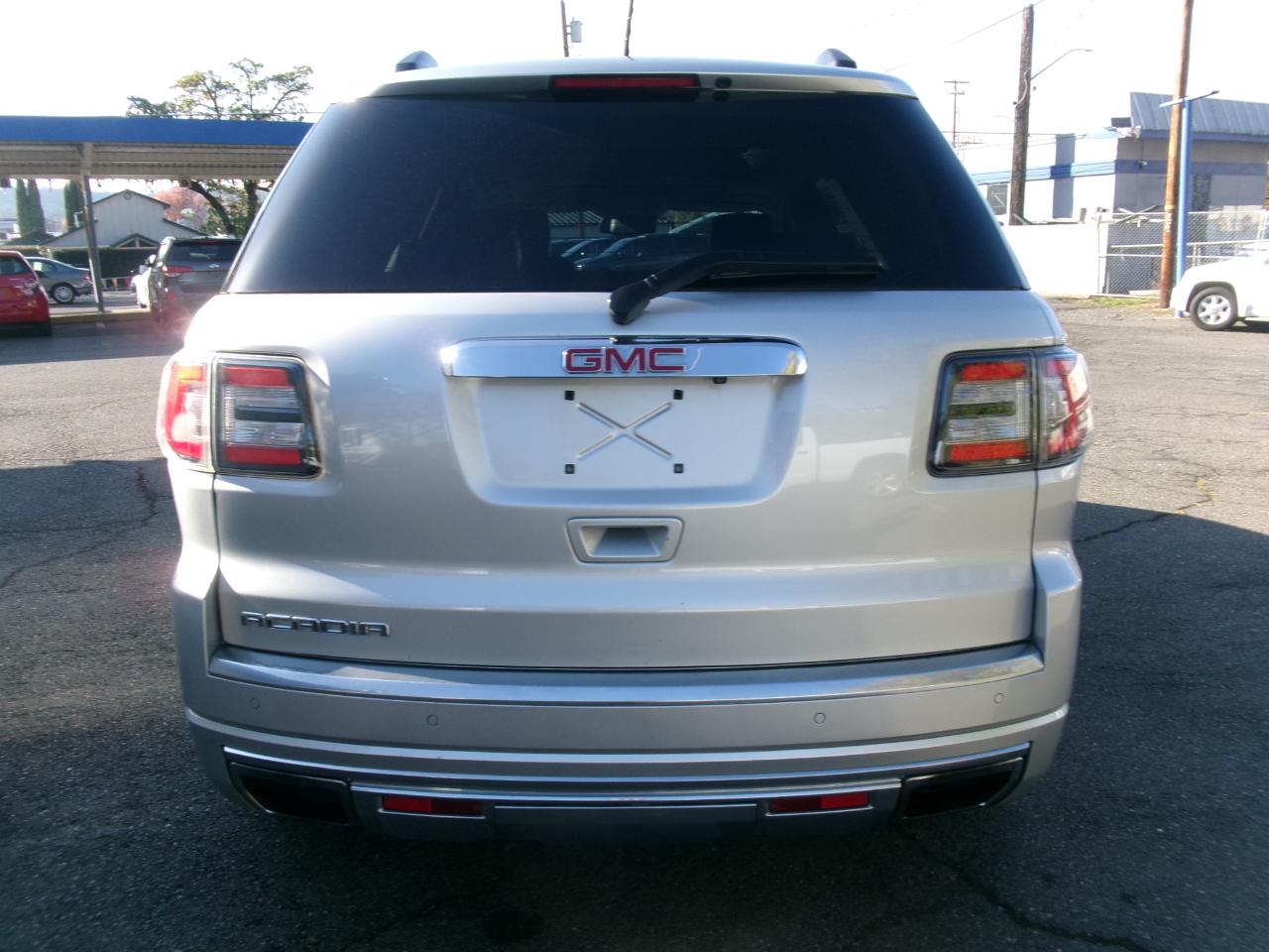 GMC Acadia Denali 2015
