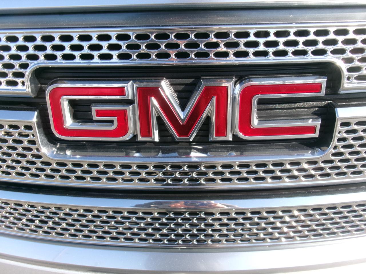 GMC Acadia Denali 2015