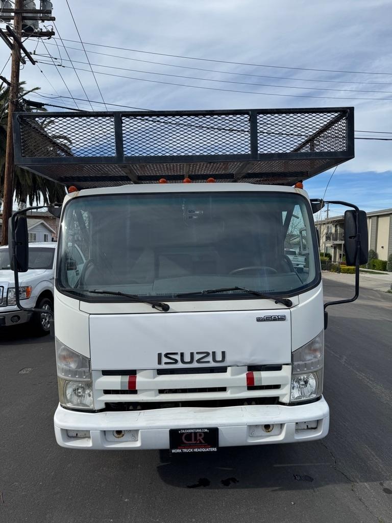 Isuzu NPR  2013