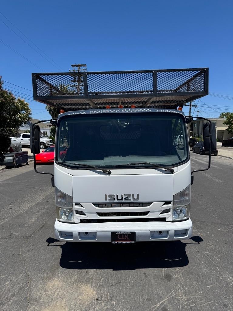 Isuzu NPR  2013