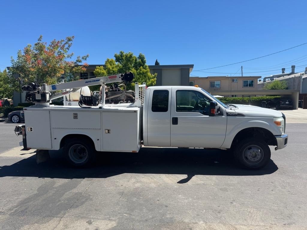 2015 Ford F-350 Super Duty Chassis Cab XL - Photo 7