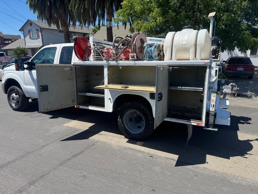 2015 Ford F-350 Super Duty Chassis Cab XL - Photo 15