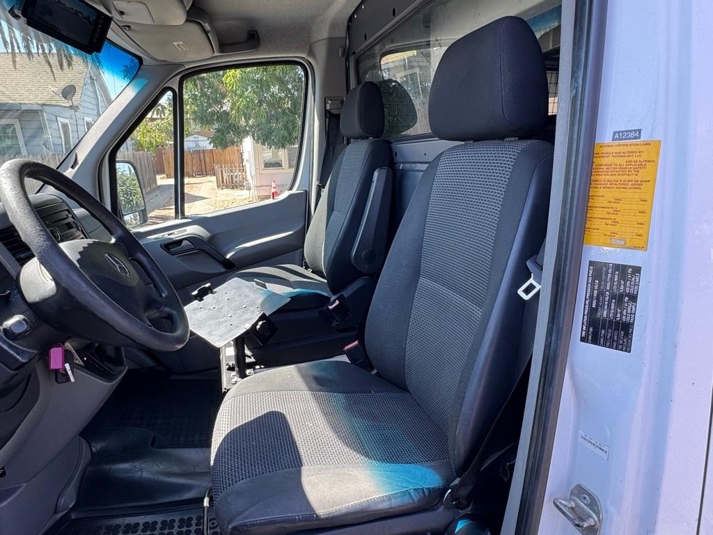 Mercedes-Benz Sprinter  2013