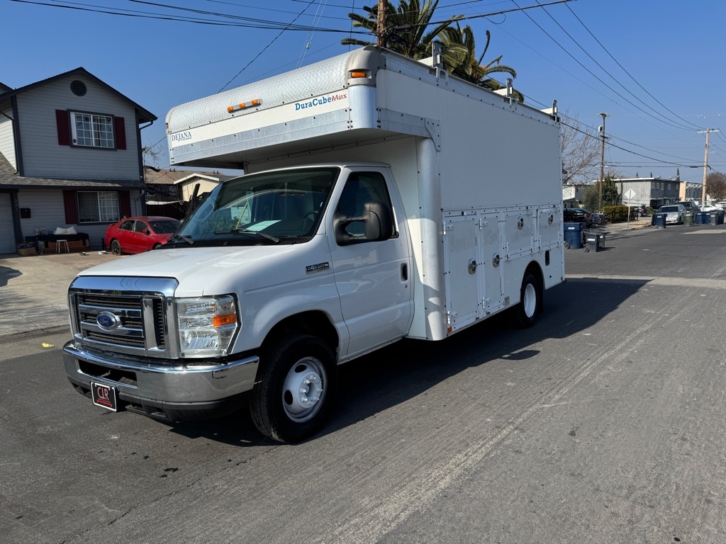 2017 Ford Econoline E350 SUPER DUTY CUTAWAY VAN
