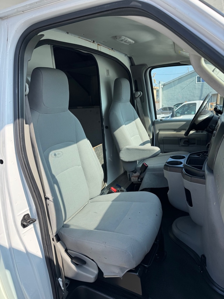 Ford Econoline  2017