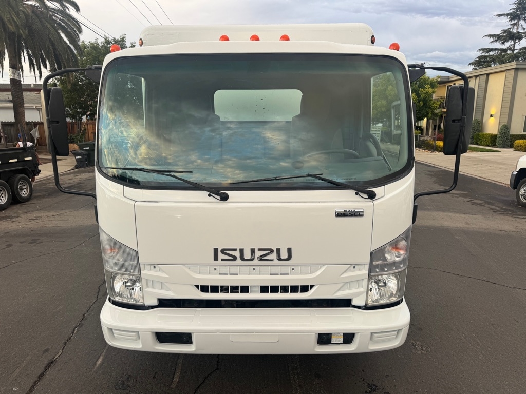 Isuzu NQR  2018