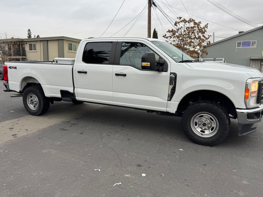 Ford F-250 SD  2023