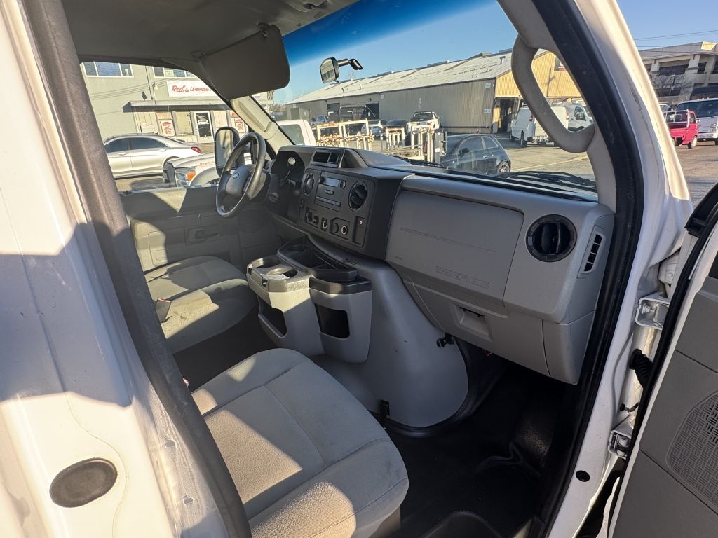 Ford Econoline  2016