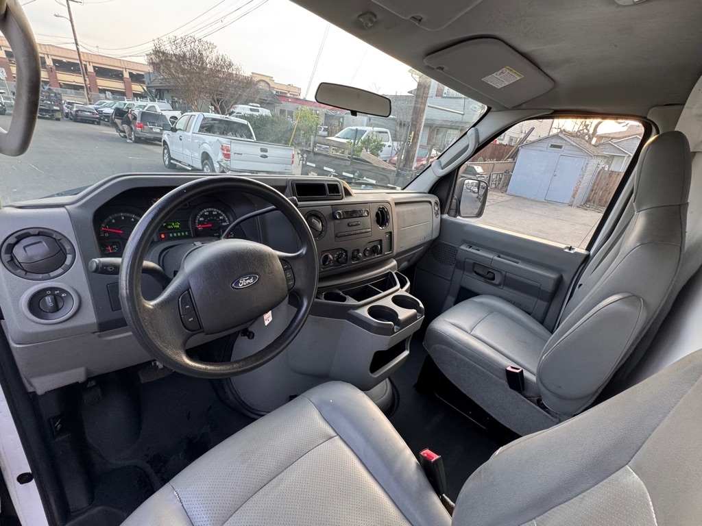 Ford Econoline  2012