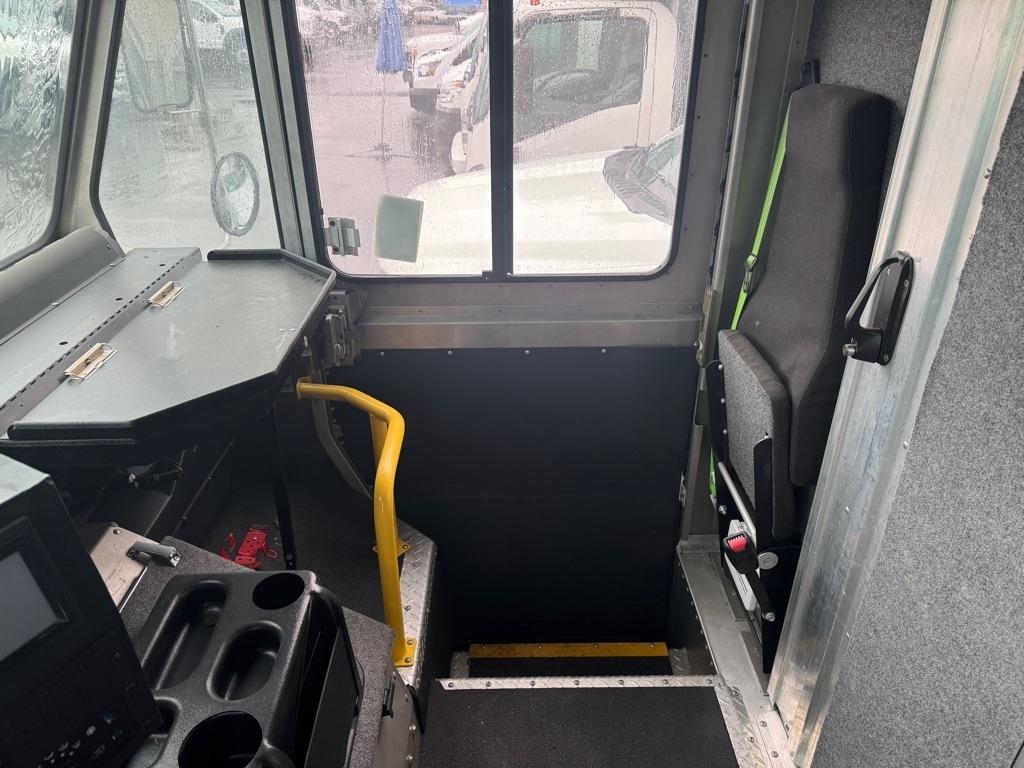 Ford Stripped Chassis  2017