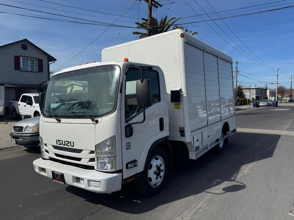 Isuzu NQR  2016