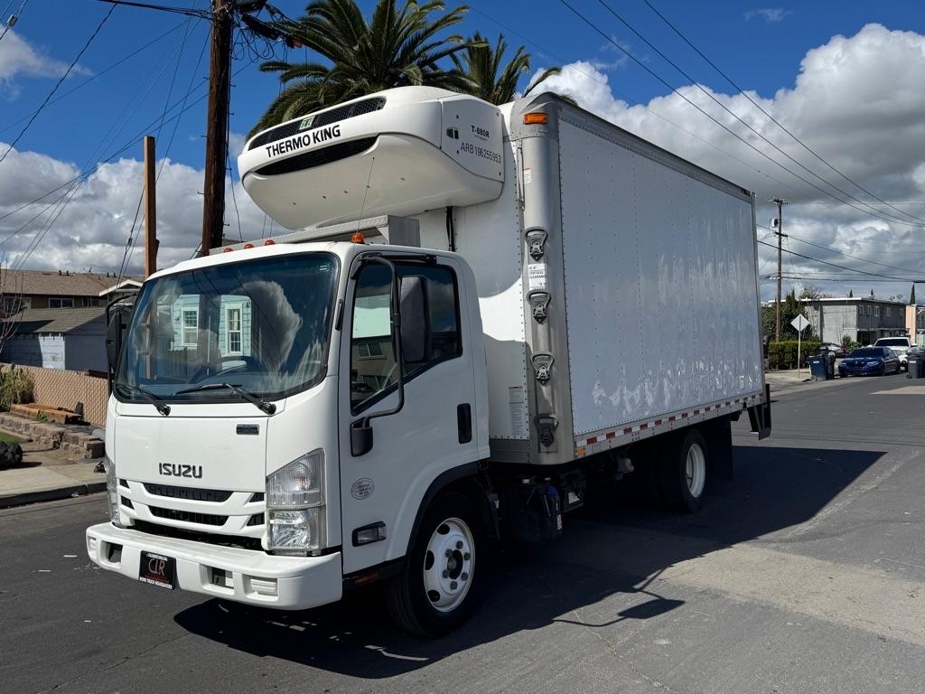 Isuzu NPR  2018