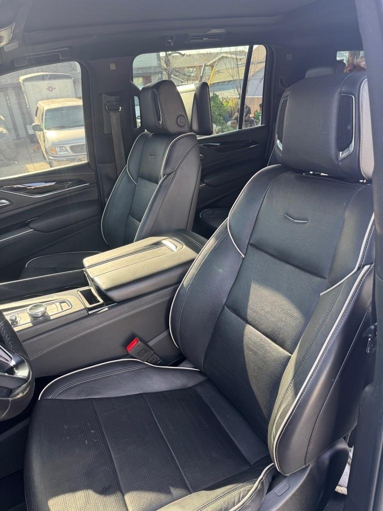 Cadillac Escalade  2021