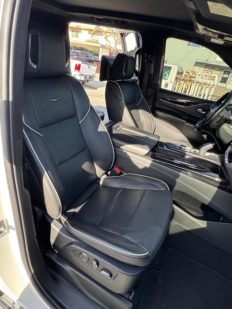 Cadillac Escalade  2021