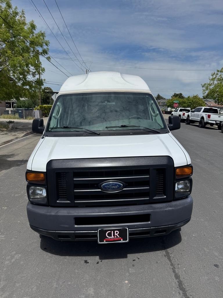 Ford Econoline  2008