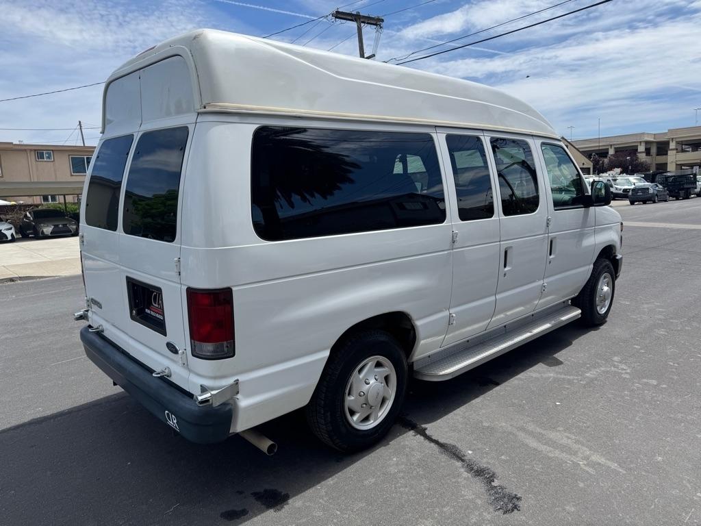 Ford Econoline  2008