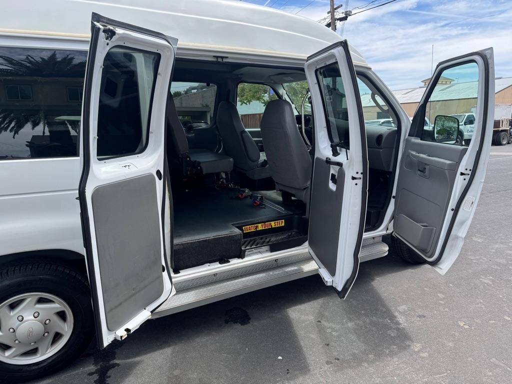 Ford Econoline  2008