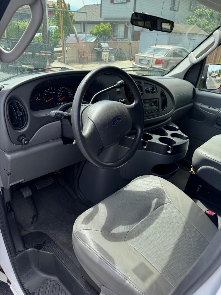 Ford Econoline  2008