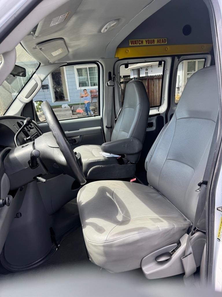 Ford Econoline  2008