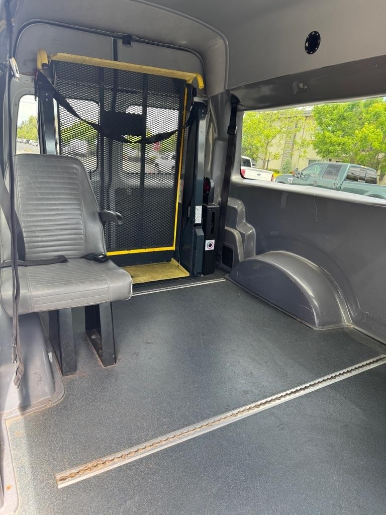 Ford Econoline  2008