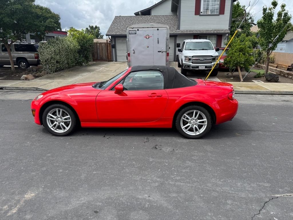 Mazda MX-5 Miata  2009