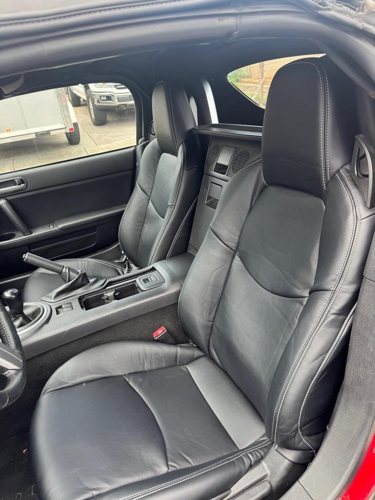 Mazda MX-5 Miata  2009