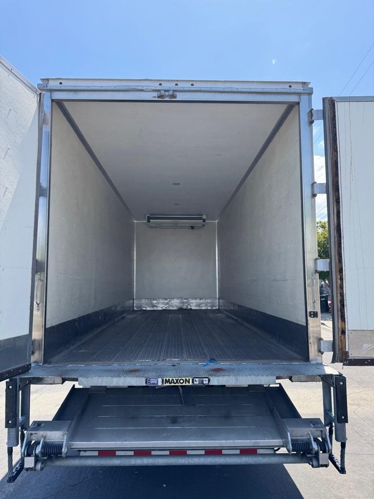 Isuzu Trucks FTR  2019