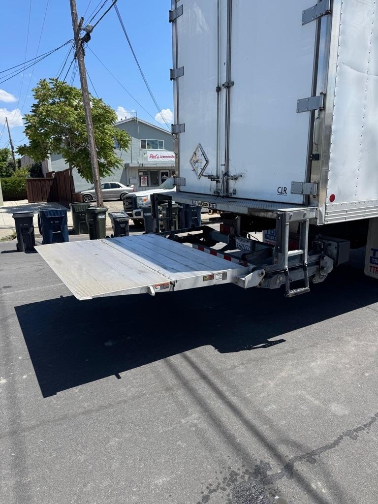 Isuzu Trucks FTR  2019