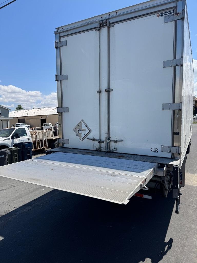 Isuzu Trucks FTR  2019