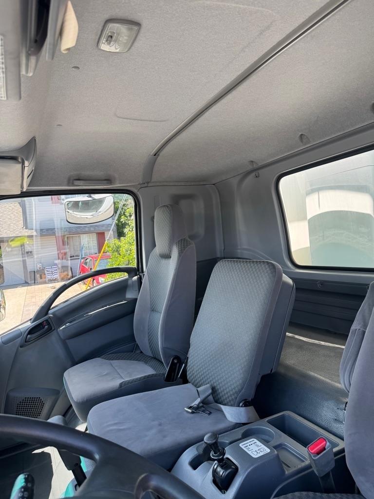 Isuzu Trucks FTR  2019