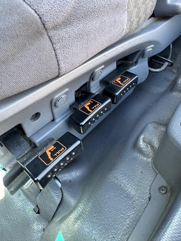 Isuzu Trucks FTR  2019