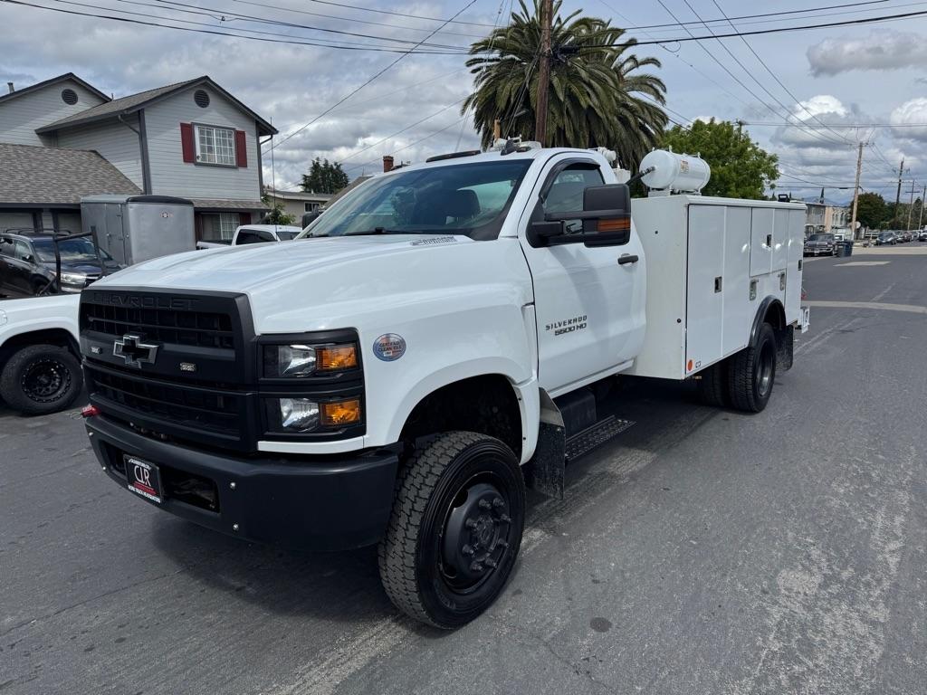 Chevrolet Silverado Medium Duty  2022