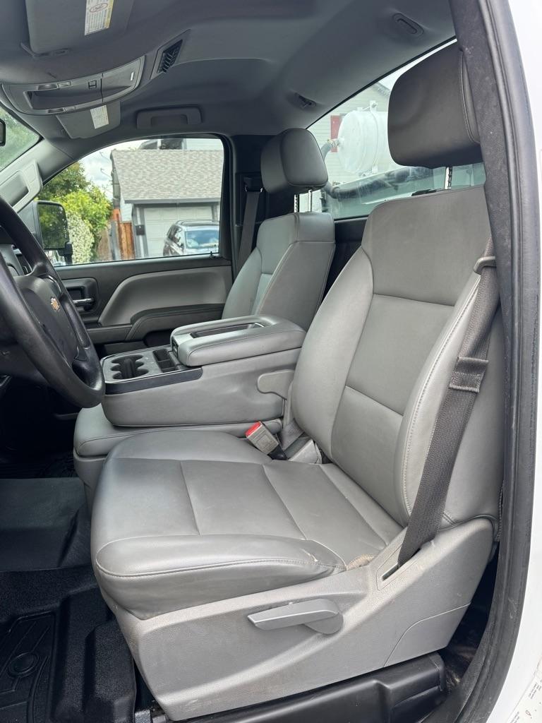 Chevrolet Silverado Medium Duty  2022