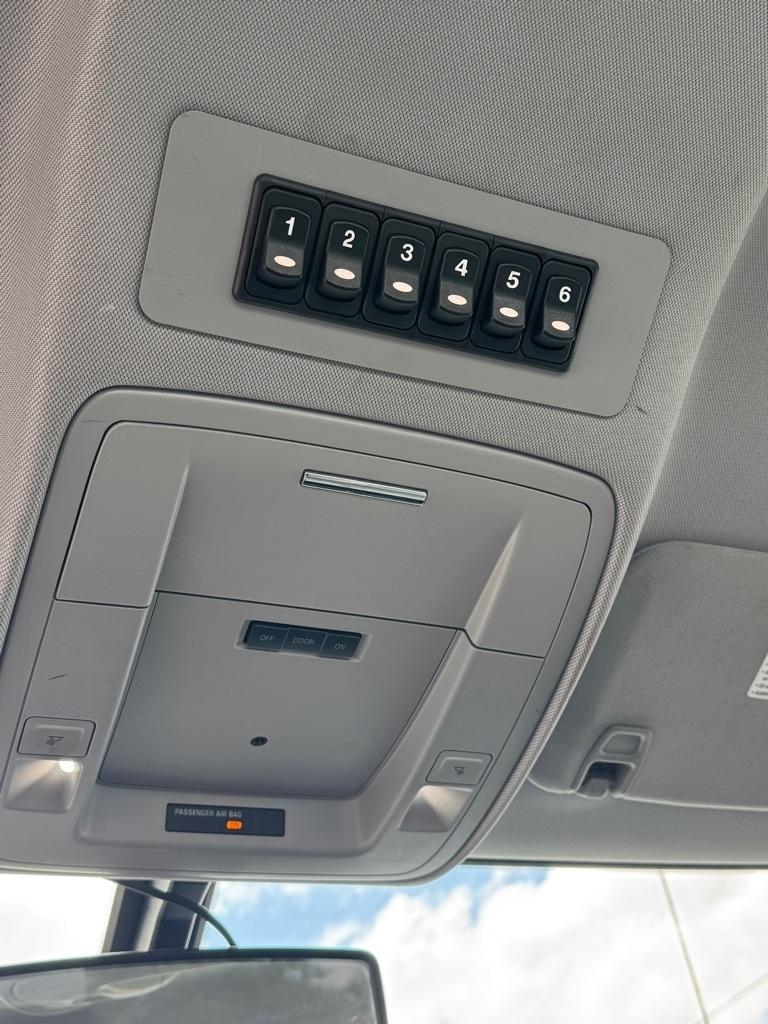 Chevrolet Silverado Medium Duty  2022