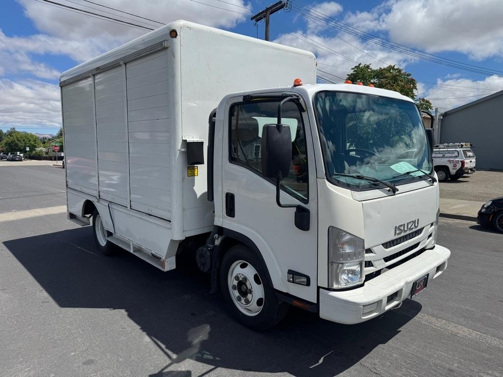 Isuzu NQR  2016