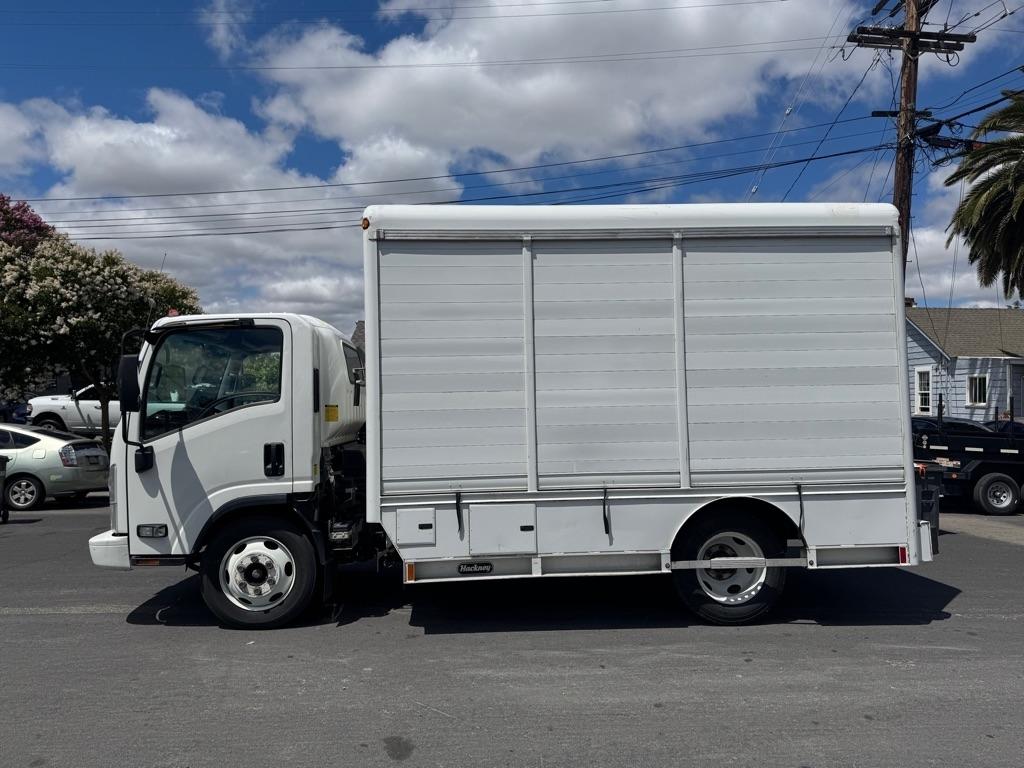 Isuzu NQR  2016