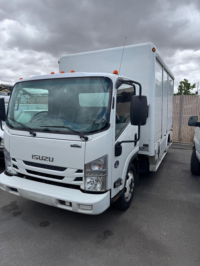 Isuzu NQR  2016
