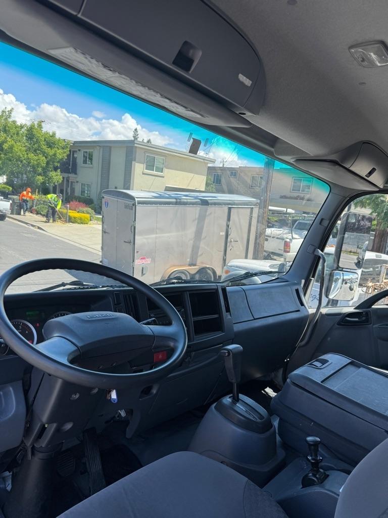 Isuzu Trucks FTR  2018