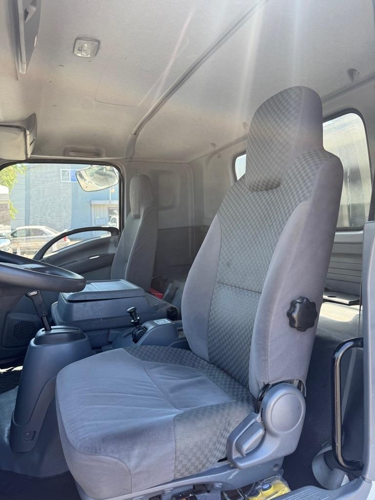 Isuzu Trucks FTR  2018