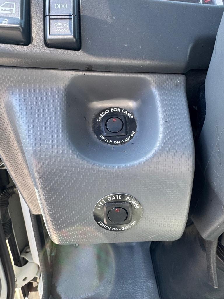 Isuzu NQR  2018