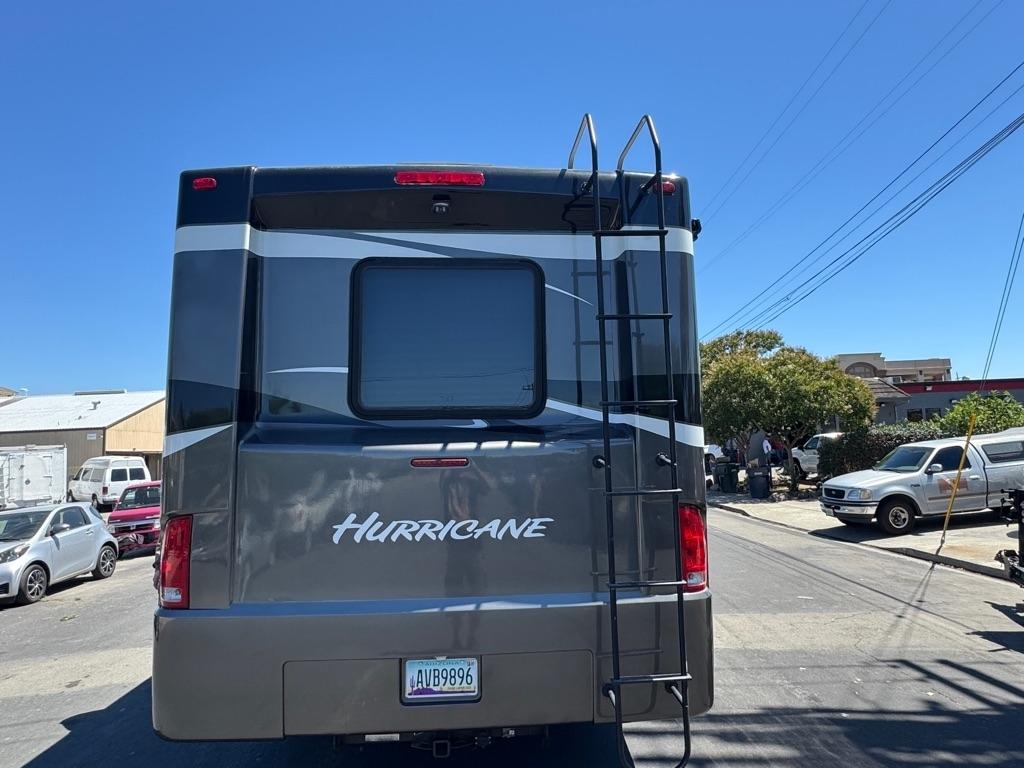 Ford Stripped Chassis Motorhome  2011
