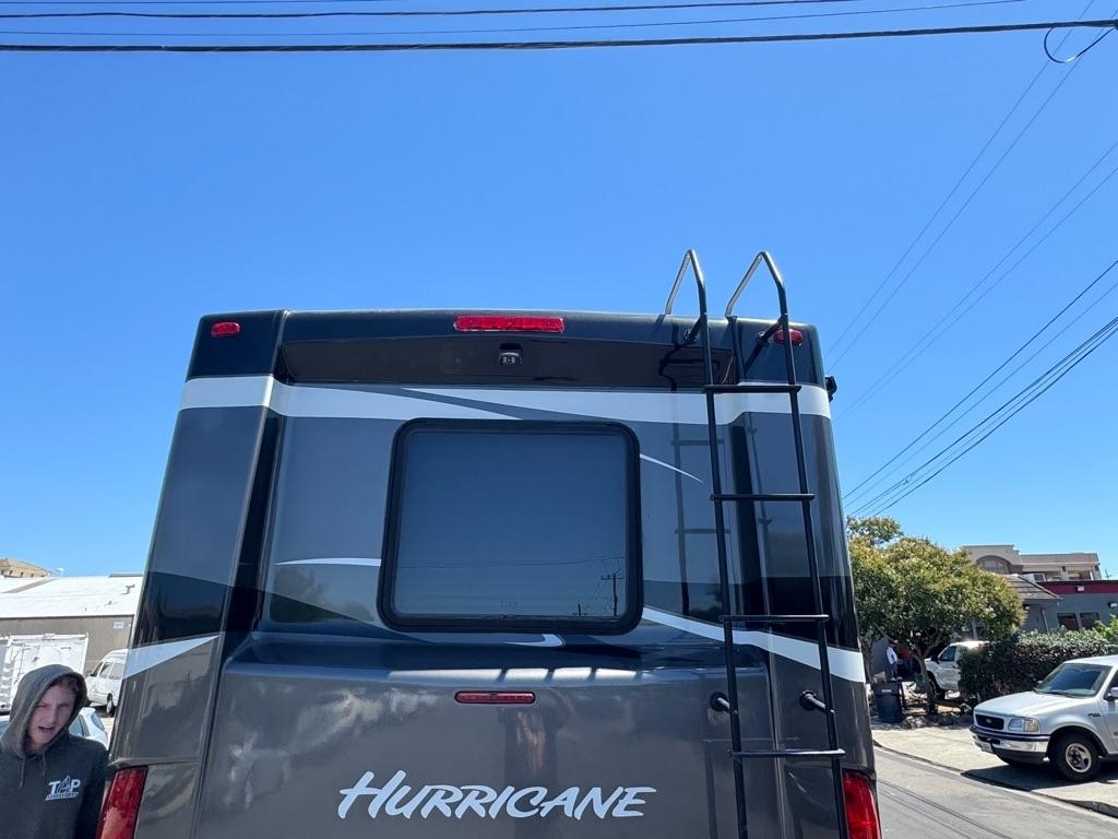 Ford Stripped Chassis Motorhome  2011
