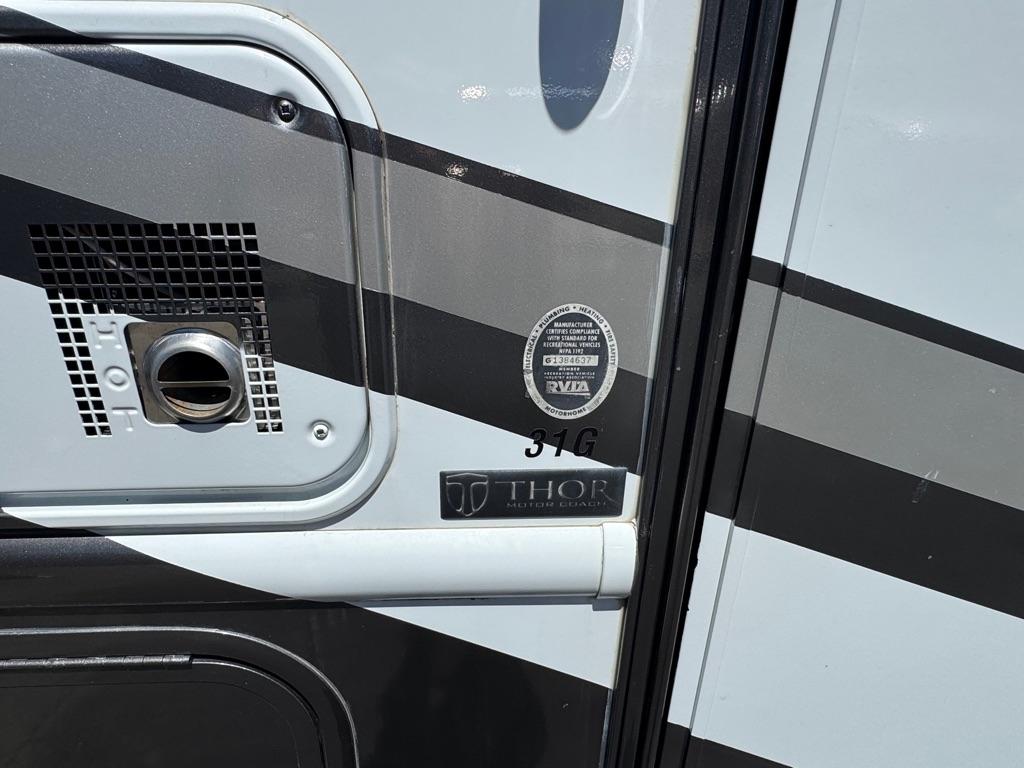 Ford Stripped Chassis Motorhome  2011