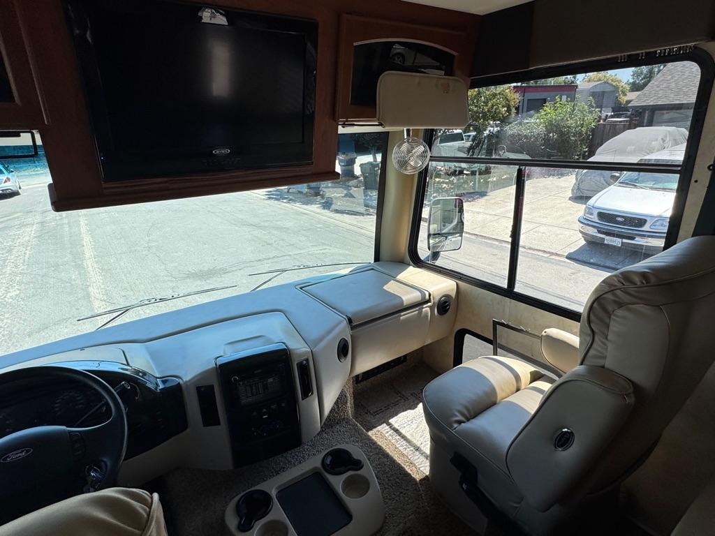 Ford Stripped Chassis Motorhome  2011
